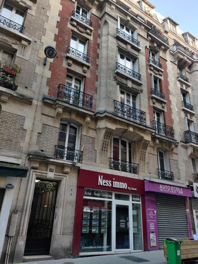 Appartamento Charmant Studio Fonctionnel Parigi Esterno foto