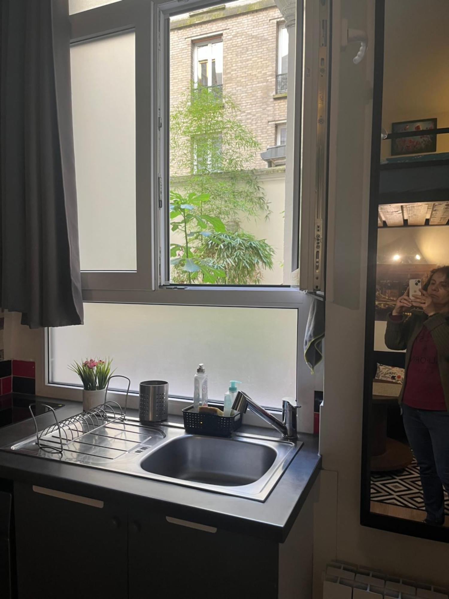 Appartamento Charmant Studio Fonctionnel Parigi Esterno foto